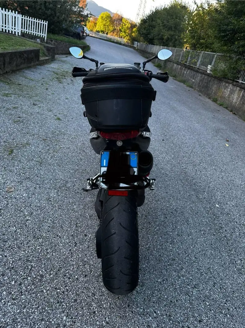 Ducati Hypermotard 1100 (2007 - 09) (4)