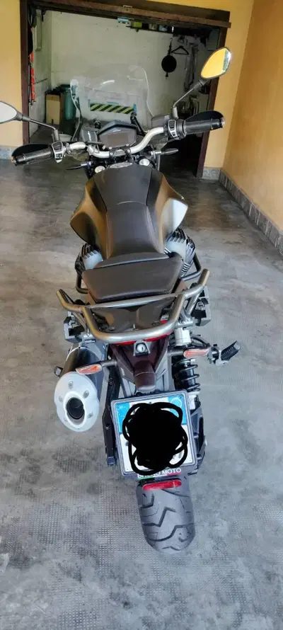 Moto Guzzi V85 TT Evocative Graphics (2021 - 23) usata