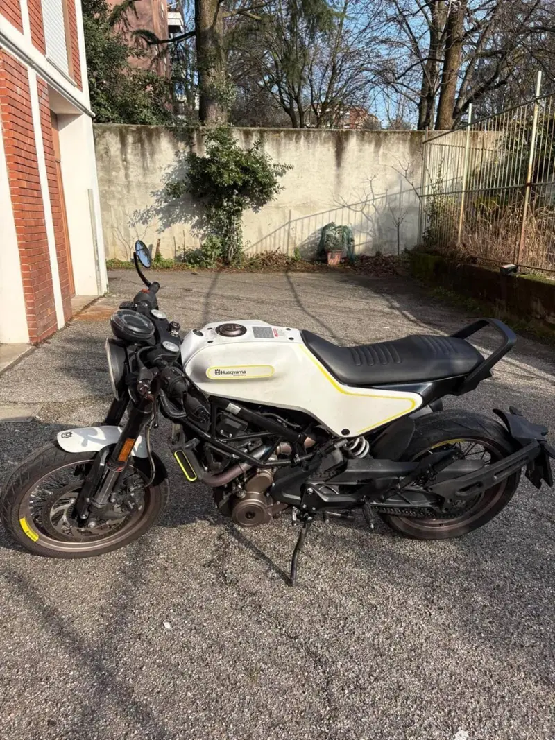 Husqvarna Vitpilen 401 (2018 - 19) (6)