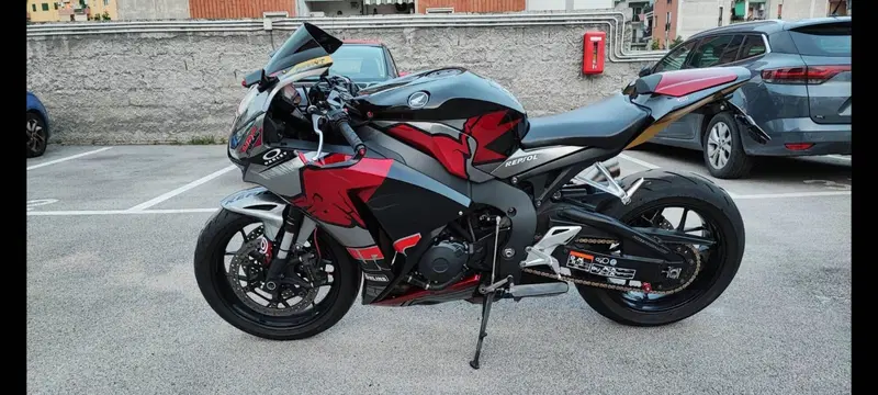 Honda CBR 1000 RR Fireblade (2012 - 16) (3)