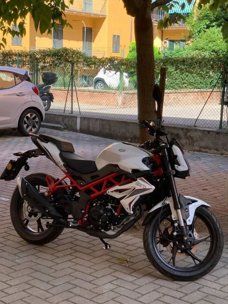 Benelli BN 125 (2021 - 25) (2)
