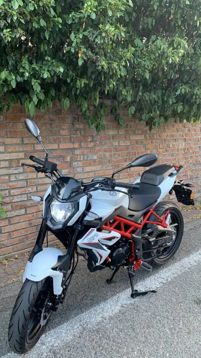 Benelli BN 125 (2021 - 25) (3)