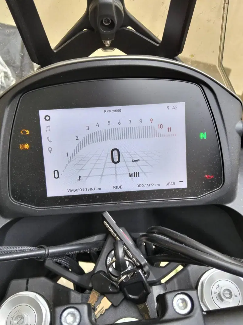 Moto Morini X-Cape 650 (2021 - 26) (2)