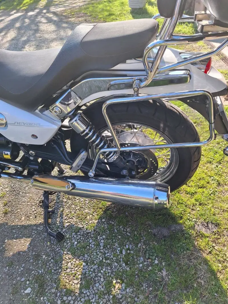 Moto Guzzi Nevada 750 Anniversario (2012 - 13) (4)