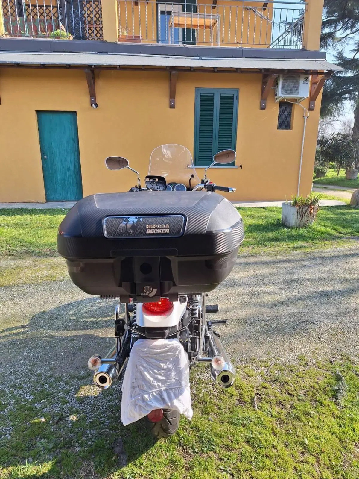 Moto Guzzi Nevada 750 Anniversario (2012 - 13) (19)