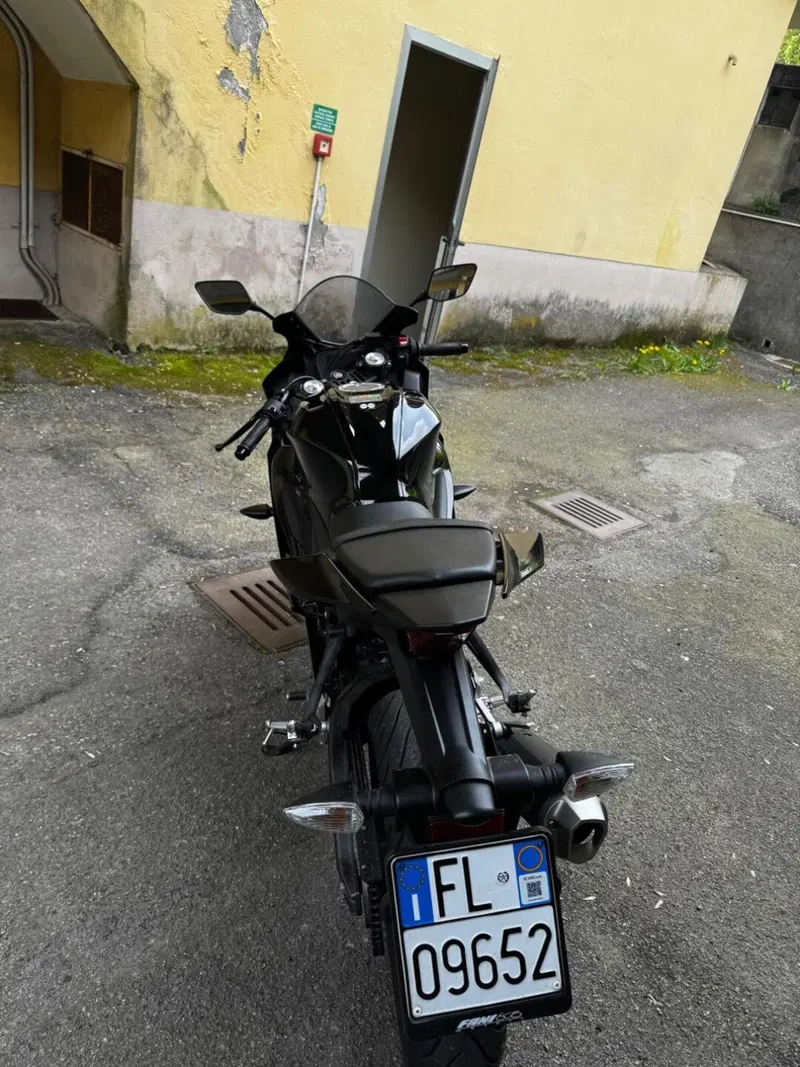 Yamaha YZF R125 (2023 - 26) (4)