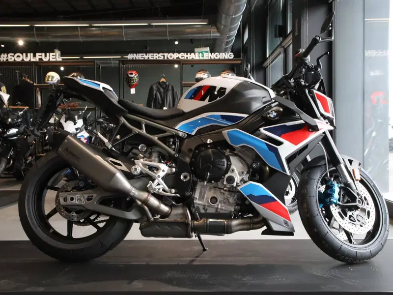 Bmw M 1000 R (2025 - 26)