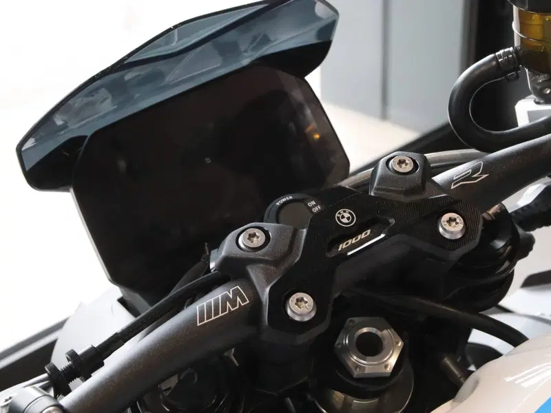 Bmw M 1000 R (2025 - 26) (8)