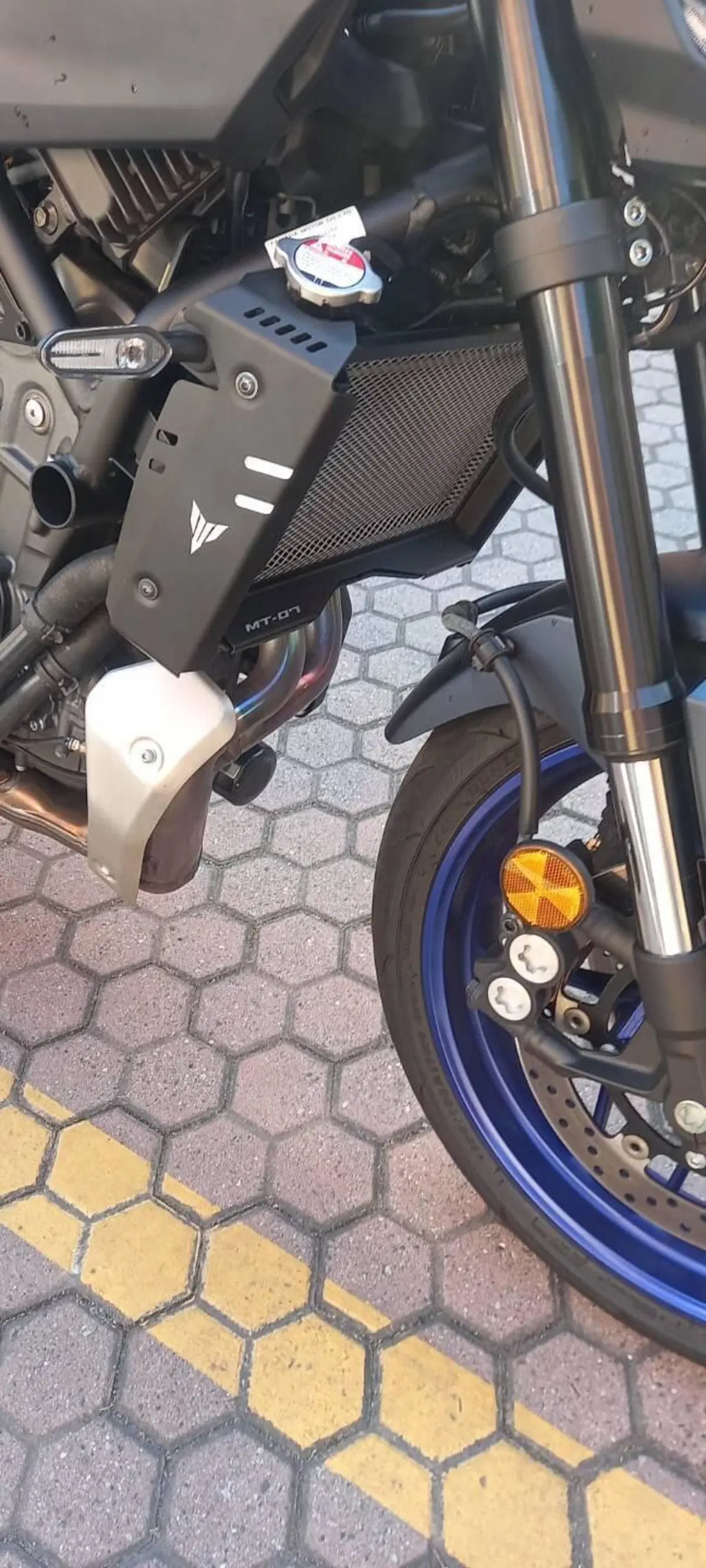 Yamaha MT-07 Y-AMT (2025 - 26) (2)
