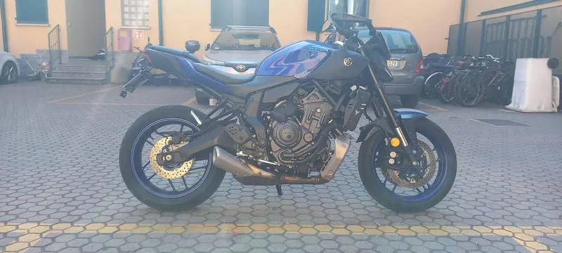 Yamaha MT-07 Y-AMT (2025 - 26) (5)