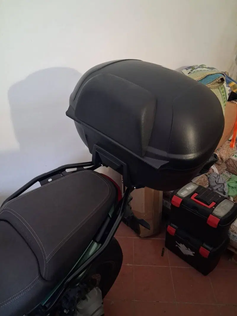 Moto Guzzi V100 Mandello S (2022 - 24) (9)