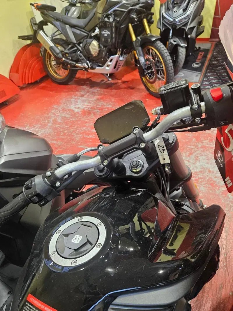 Voge Brivido 125R (2023 - 26) (5)