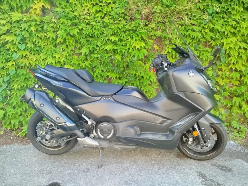 Yamaha T-Max 560 Tech Max (2022 - 24)