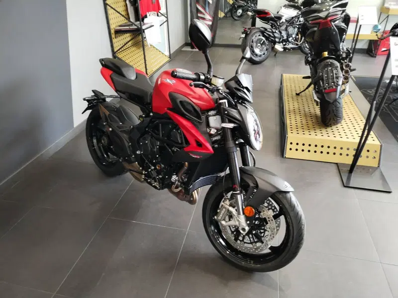 MV Agusta Brutale 800 (2026) (5)