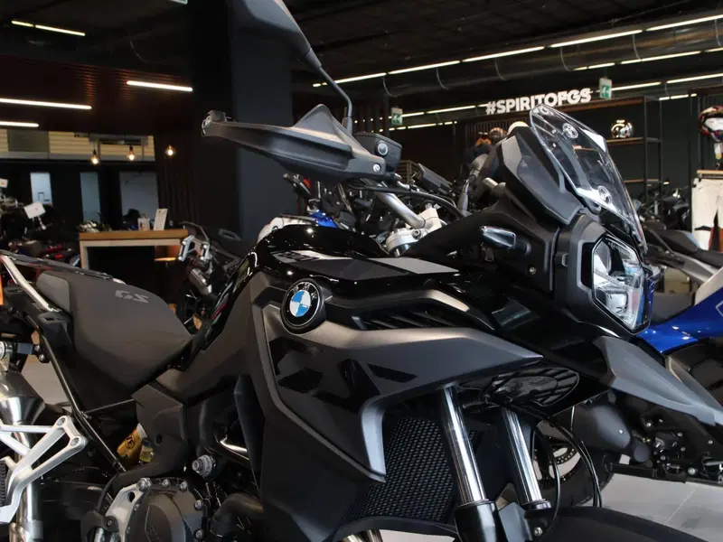 Bmw F 800 GS (2024 - 26) (2)
