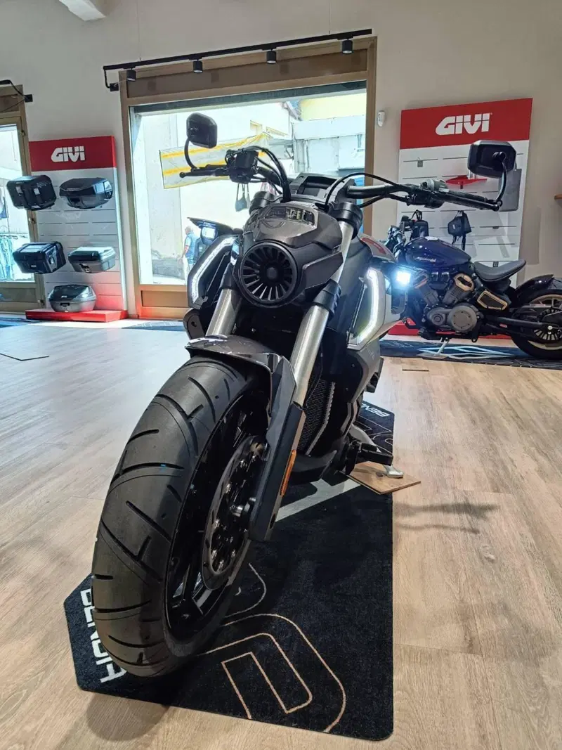 Benda Motorcycles LFC 700 Pro (2026) (2)