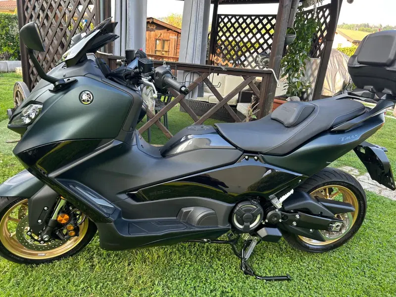 Yamaha T-Max 560 Tech Max (2022 - 24)