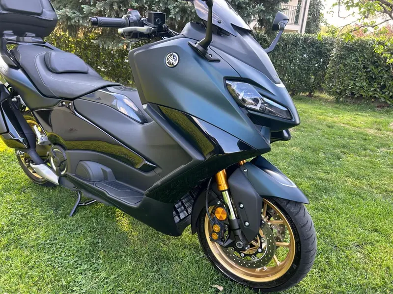Yamaha T-Max 560 Tech Max (2022 - 24) (8)
