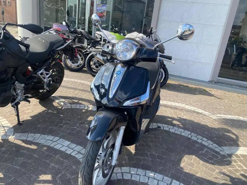 Piaggio Liberty 125 (2025 - 26) (5)