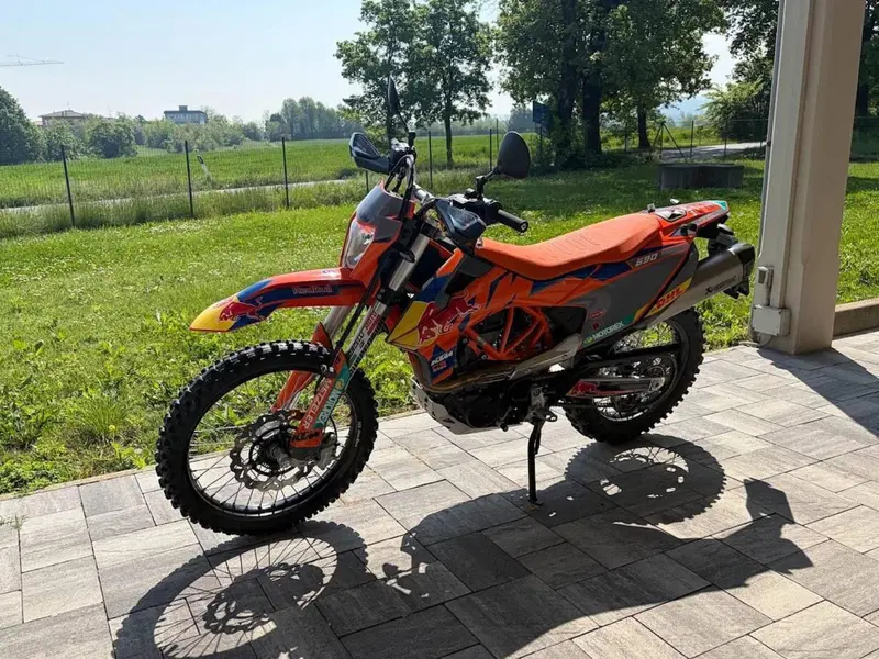 KTM 690 Enduro R (2022 - 25) (4)