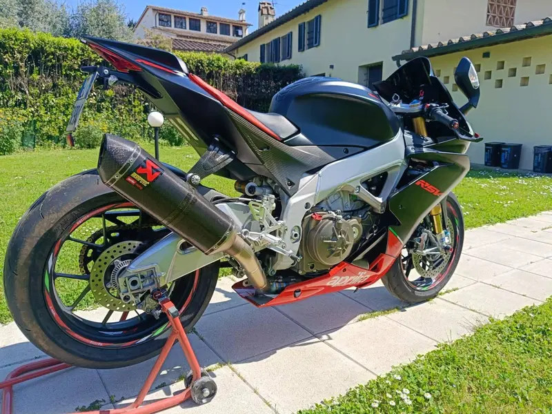 Aprilia RSV4 Factory APRC ABS (2011 - 15) (3)