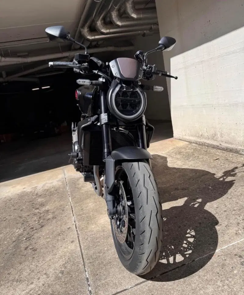 Honda CB 1000 R Black Edition (2021 - 25) (4)