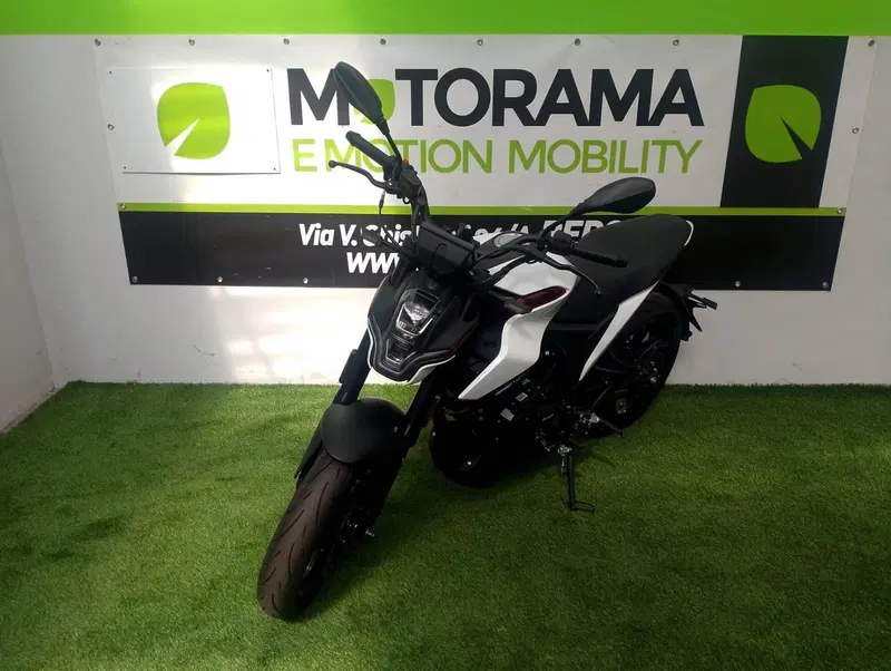 Malaguti Drakon 125 (2022 - 26) (2)