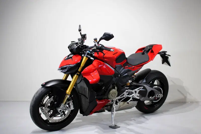 Ducati Streetfighter V4 S (2025 - 26) (3)