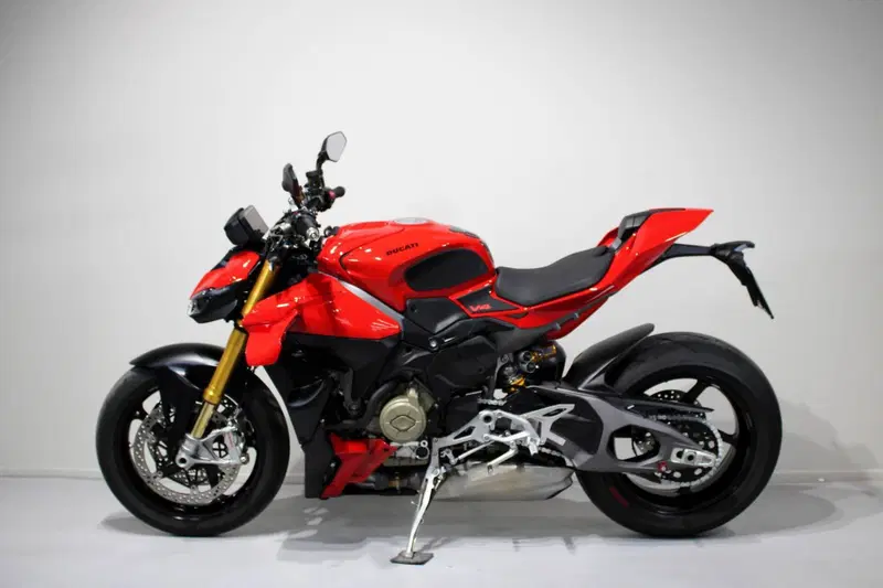 Ducati Streetfighter V4 S (2025 - 26) (4)