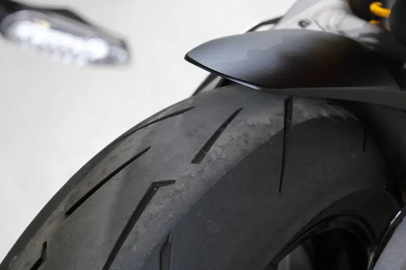 Ducati Streetfighter V4 S (2025 - 26) (9)