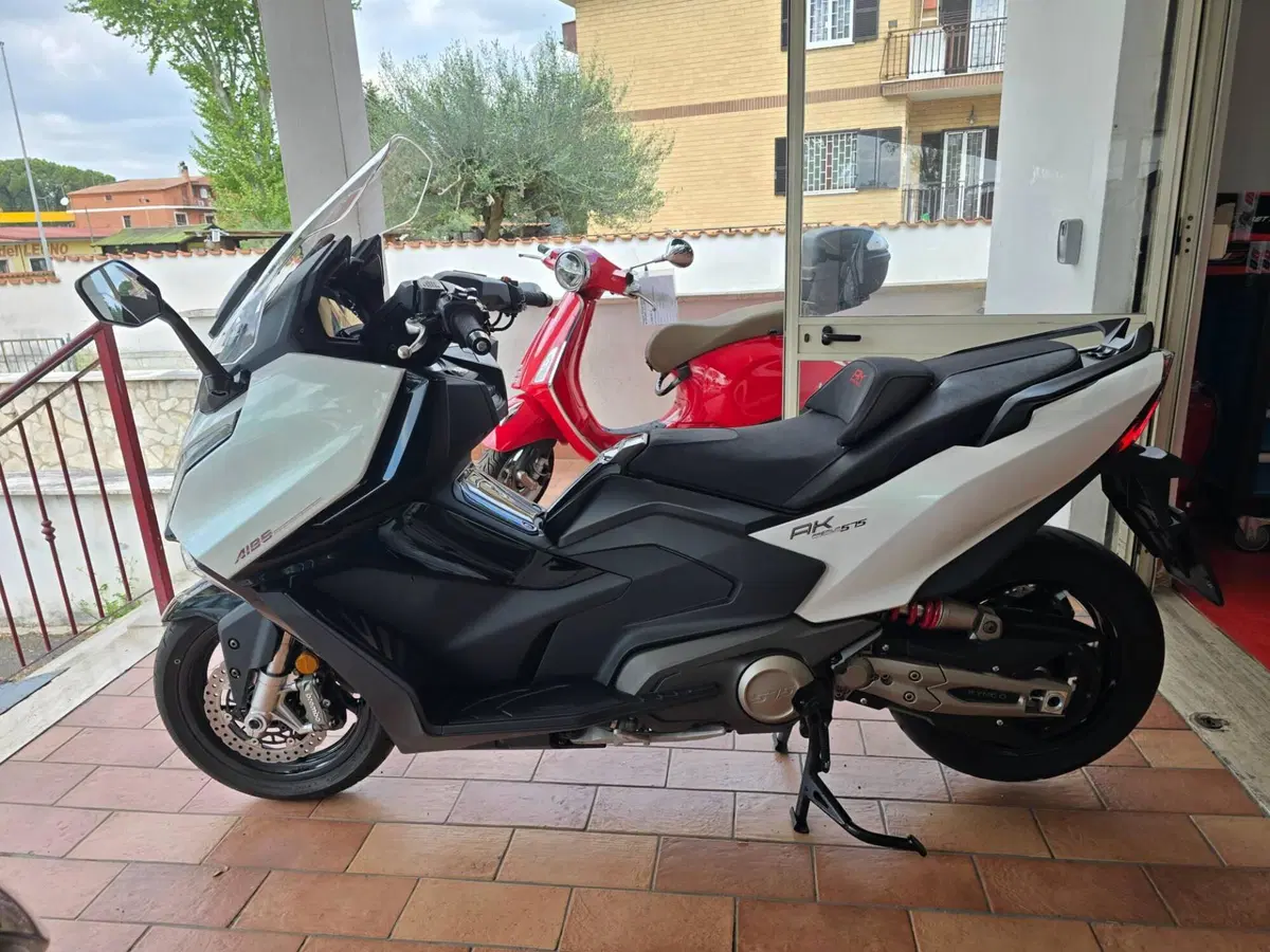 Kymco AK 575 Premium (2025 - 26) (7)