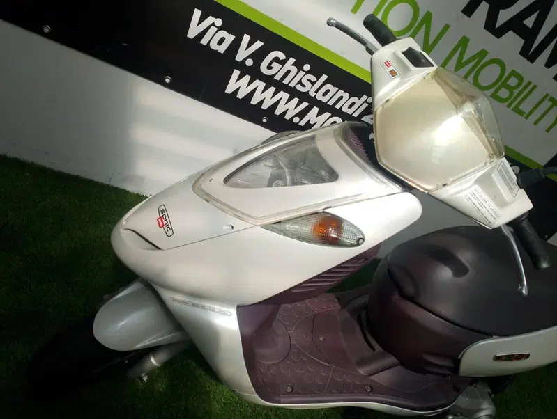Aprilia Sonic 50 (1998 - 99) (8)