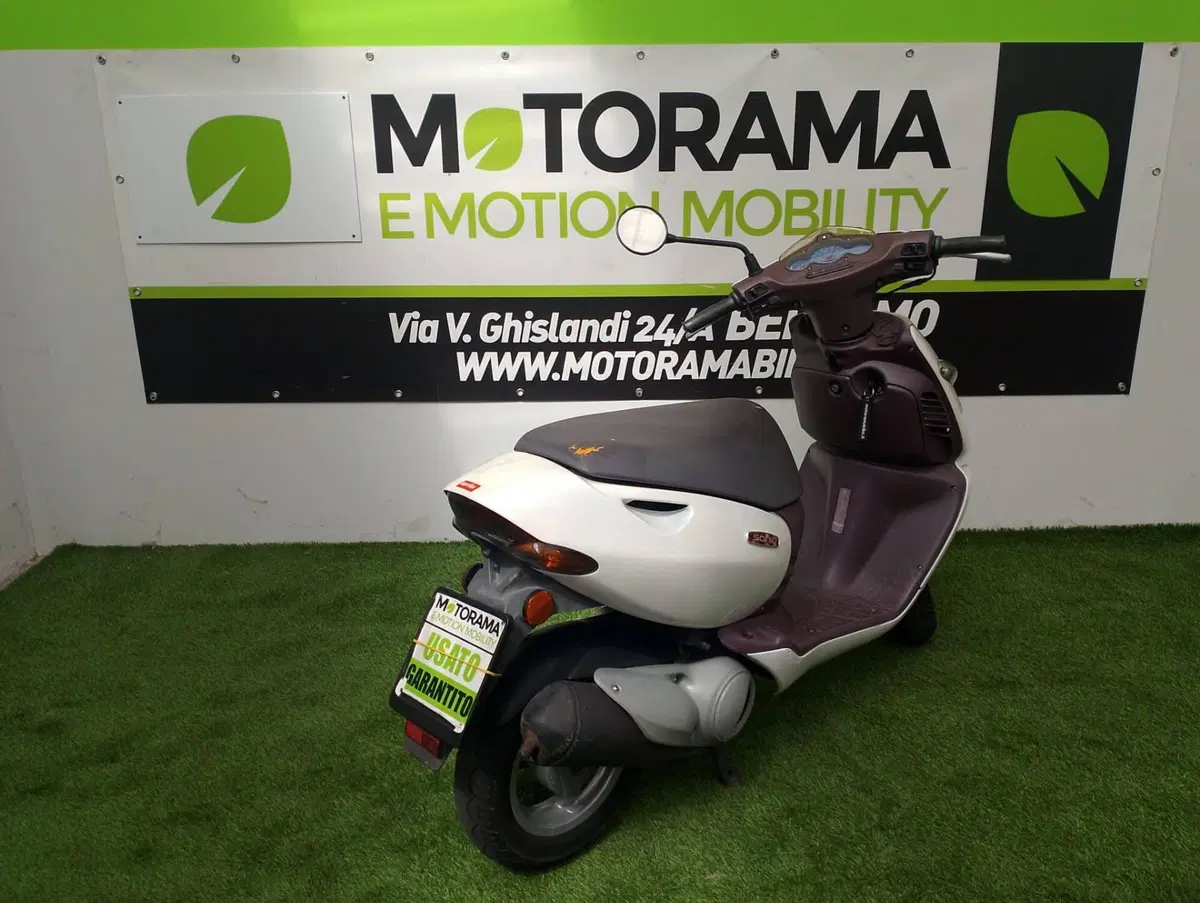 Aprilia Sonic 50 (1998 - 99) (3)