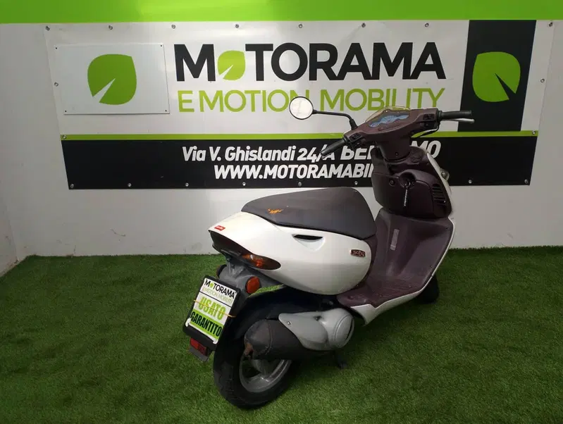 Aprilia Sonic 50 (1998 - 99) (3)