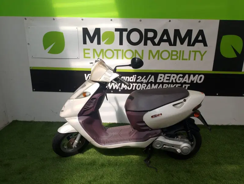 Aprilia Sonic 50 (1998 - 99) (2)