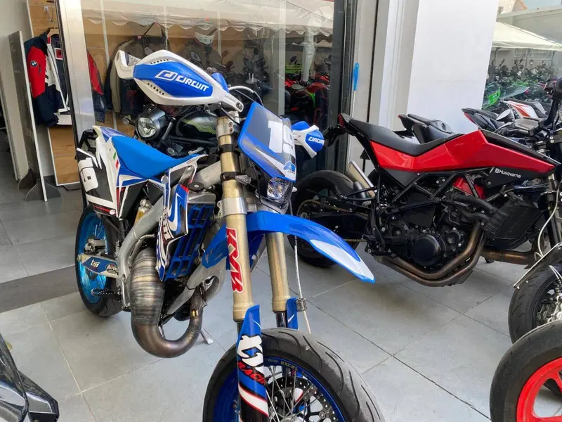 Tm Moto SMR 125 (2018) (2)