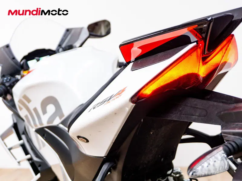 Aprilia RSV4 1100 Factory (2025 - 26) (28)