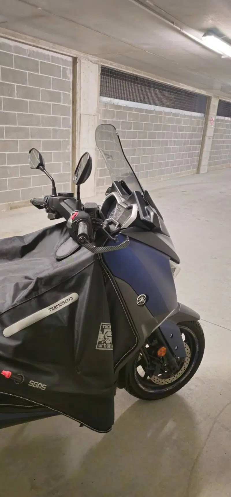 Yamaha X-Max 400 ABS (2017 - 20) (12)