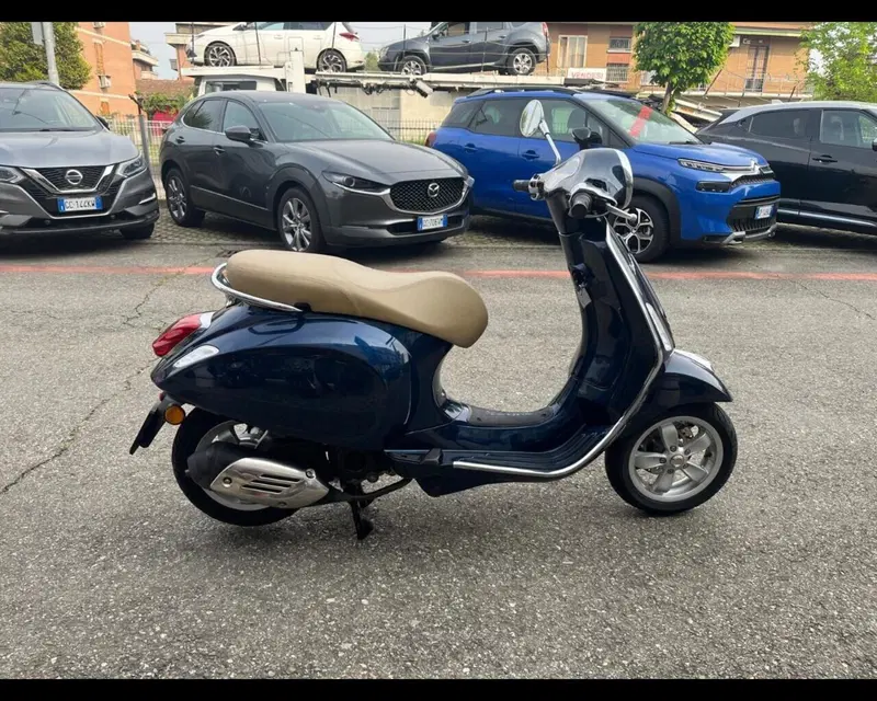 Vespa Primavera 50 4T 3V Settantesimo (2016) (4)