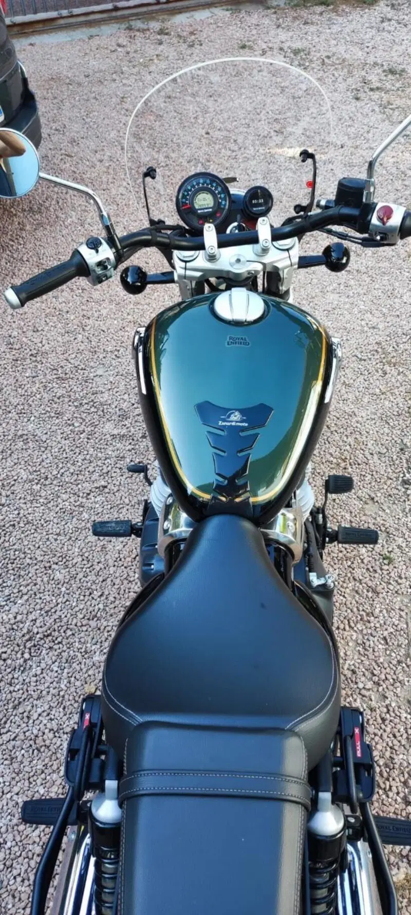 Royal Enfield Super Meteor 650 (2023 - 26) (5)