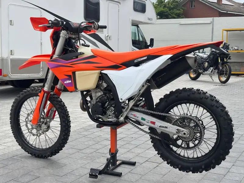 KTM 250 EXC-F (2024) (3)