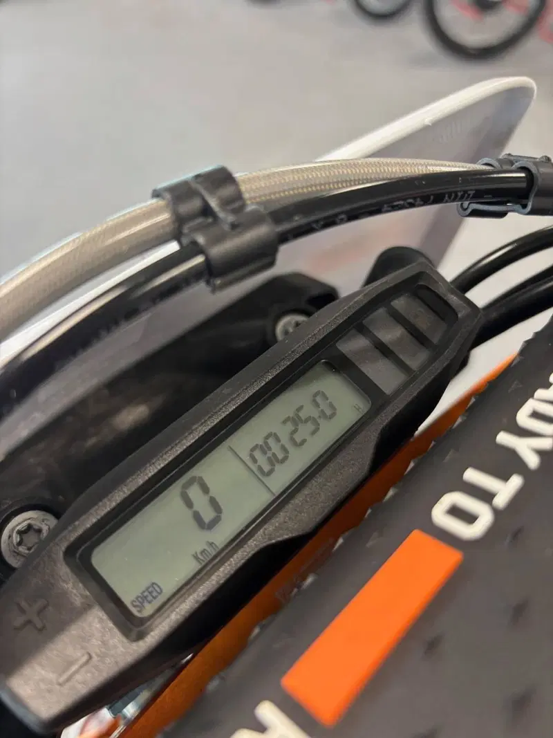 KTM 250 EXC-F Six Days (2024) (5)