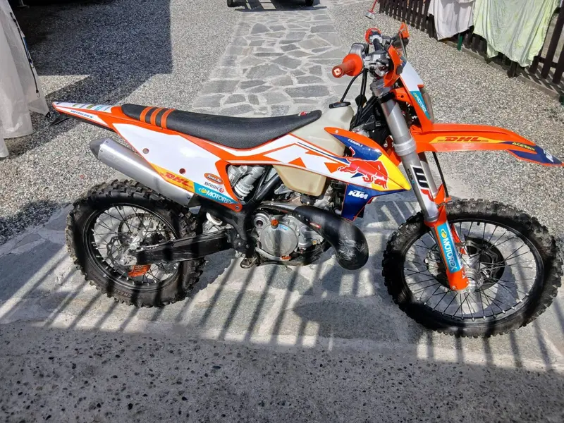 KTM 250 EXC TPI (2021) (2)