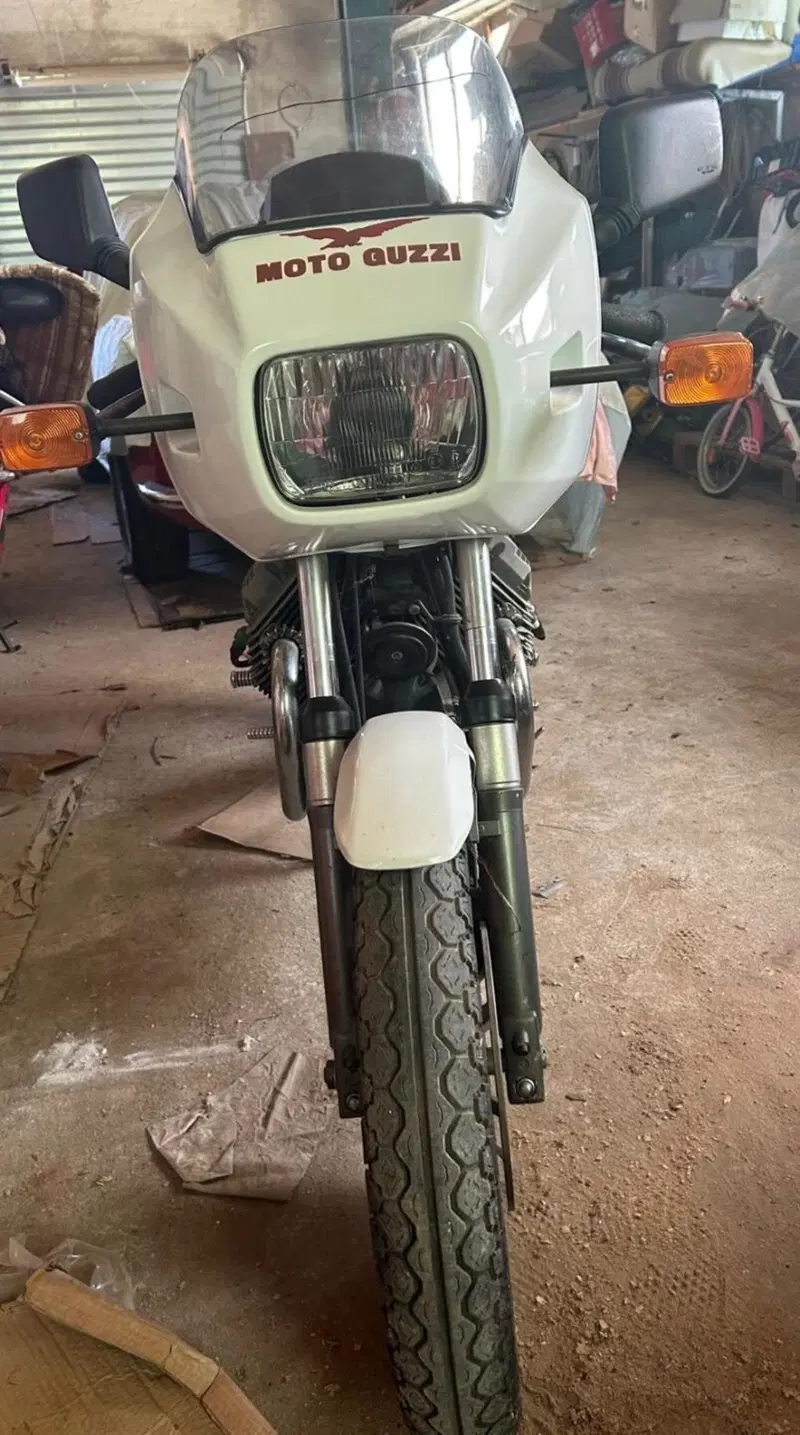 Moto Guzzi V35 Imola II (5)