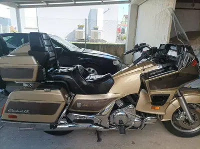 Suzuki CAVALCADE GV LX 1400 d'epoca