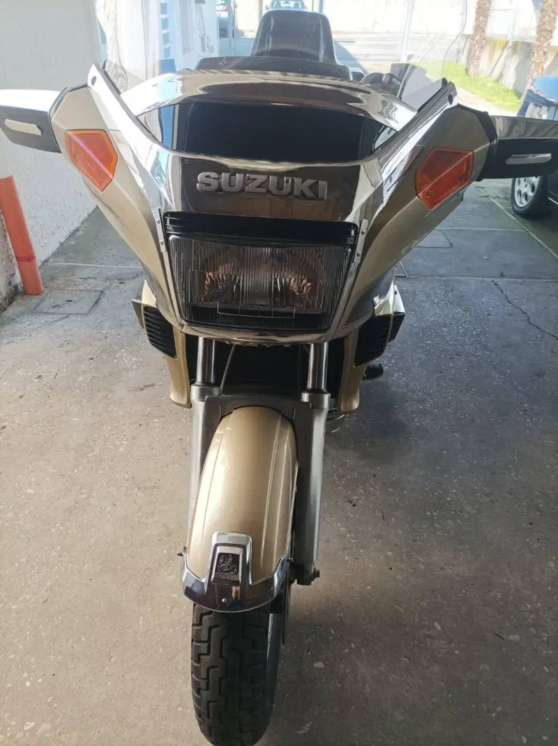 Suzuki CAVALCADE GV LX 1400 (3)