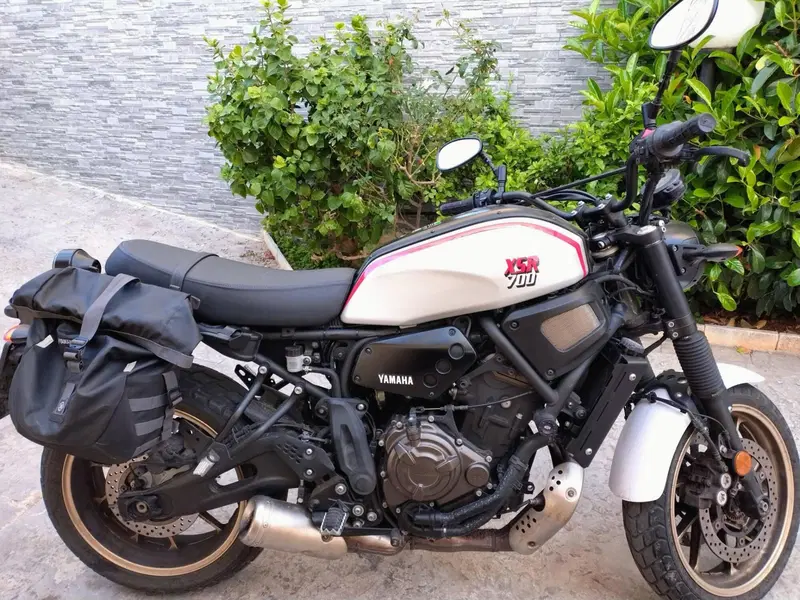 Yamaha XSR 700 XTribute (2022 - 24) (2)