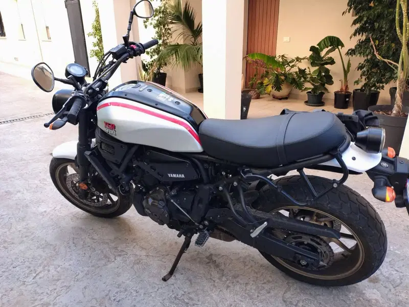 Yamaha XSR 700 XTribute (2022 - 24) (3)