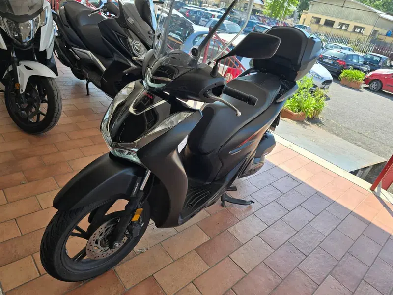 Honda SH 150i Sport (2022 - 23) (6)