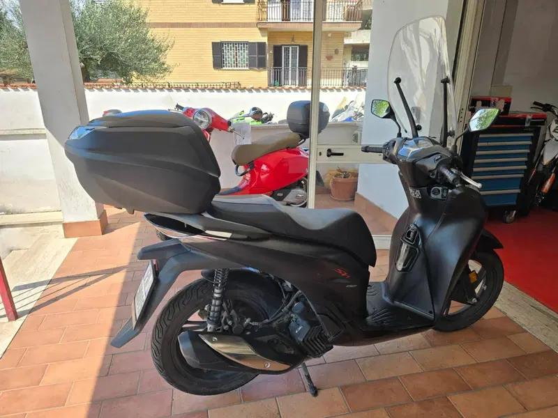Honda SH 150i Sport (2022 - 23) (5)